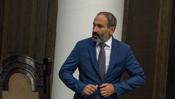 Премьер-министр Армении Никол Пашинян на заседании правительства (17 мая 2018). Еревaн - Sputnik Արմենիա