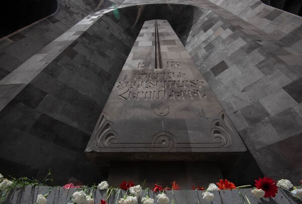 Мемориальный комплекс Возрождение Рафаела Исраеляна Мемориальный комплекс Возрождение Рафаела Исраеляна - Sputnik Армения
