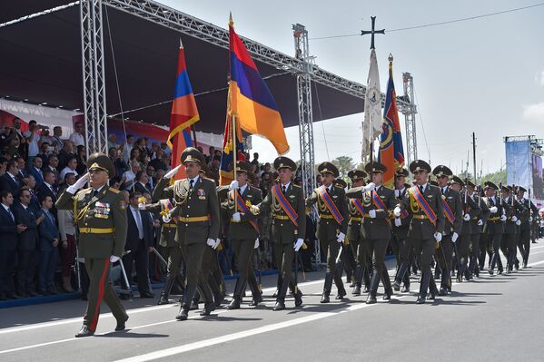 Հայաստանի 1-ին Հանրապետության և Սարդարապատի հերոսամարտի 100-ամյակը Հայաստանի 1-ին Հանրապետության և Սարդարապատի հերոսամարտի 100-ամյակը - Sputnik Արմենիա