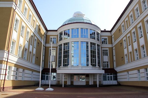 Главный корпус Республиканского лицея для одаренных детей в Саранске Главный корпус Республиканского лицея для одаренных детей в Саранске - Sputnik Армения