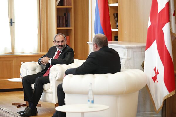 Հայաստանի վարչապետ Նիկոլ Փաշինյանը հանդիպել է Վրաստանի նախագահ Գեորգի Մարգվելաշվիլիի հետ (2018թ–ի մայիսի 30)։ Թբիլիսի Հայաստանի վարչապետ Նիկոլ Փաշինյանը հանդիպել է Վրաստանի նախագահ Գեորգի Մարգվելաշվիլիի հետ (2018թ–ի մայիսի 30)։ Թբիլիսի - Sputnik Արմենիա