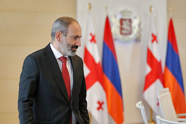 ՀՀ վարչապետ Նիկոլ Փաշինյանը Վրաստանի խորհրդարանի խոսնակ Իրակլի Կոբաձեի հետ հանդիպման ժամանակ (2018թ–ի մայիսի 30)։ Թբիլիսի ՀՀ վարչապետ Նիկոլ Փաշինյանը Վրաստանի խորհրդարանի խոսնակ Իրակլի Կոբաձեի հետ հանդիպման ժամանակ (2018թ–ի մայիսի 30)։ Թբիլիսի - Sputnik Արմենիա