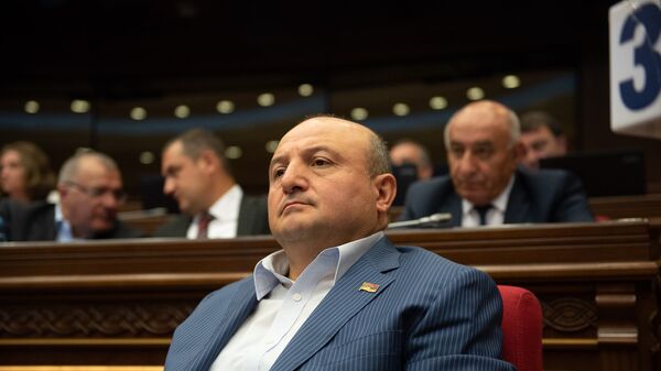 Депутат от фракции Царукян Вардан Гукасян на внеочередном заседании НС (7 июня 2018). Еревaн - Sputnik Արմենիա