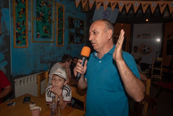 Хачик Чахоян в Sputnik Fan Zone - Sputnik Армения