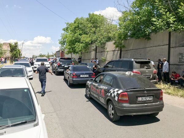 Акция протеста в поддержку задержанного депутата Манвела Григоряна (17 июня 2018). Ереван Акция протеста в поддержку задержанного депутата Манвела Григоряна (17 июня 2018). Ереван - Sputnik Արմենիա