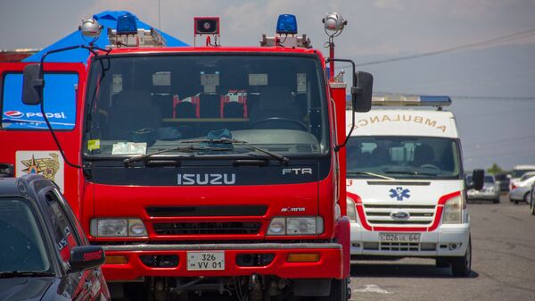 Автомобили пожарной службы и скорой медицинской помощи - Sputnik Արմենիա