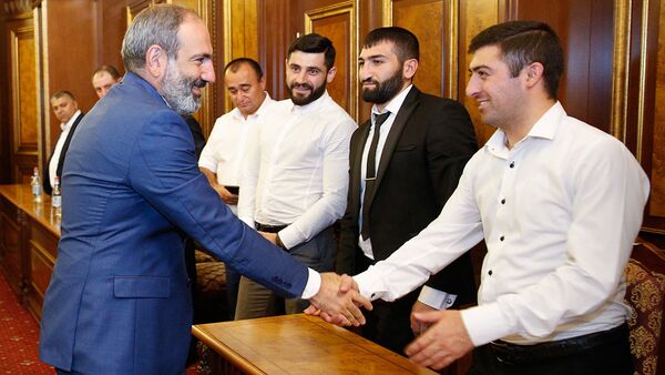 Премьер-министр Армении Никол Пашинян принял предпринимателей из России (25 июня 2018). Еревaн - Sputnik Армения