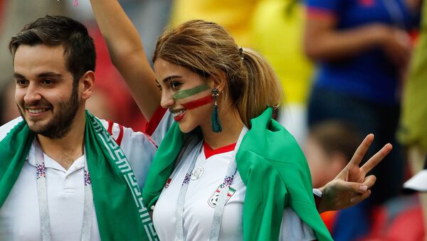 Иранская болельщица на матче Чемпионата мира по футболу в России - Sputnik Արմենիա