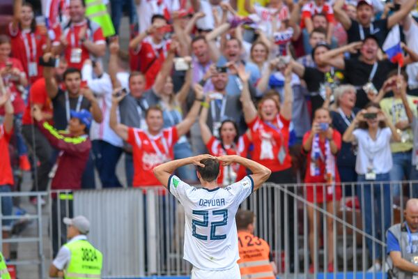 Футбольный матч Испания - Россия (1 июля 2018). Москвa Футбольный матч Испания - Россия (1 июля 2018). Москвa - Sputnik Армения