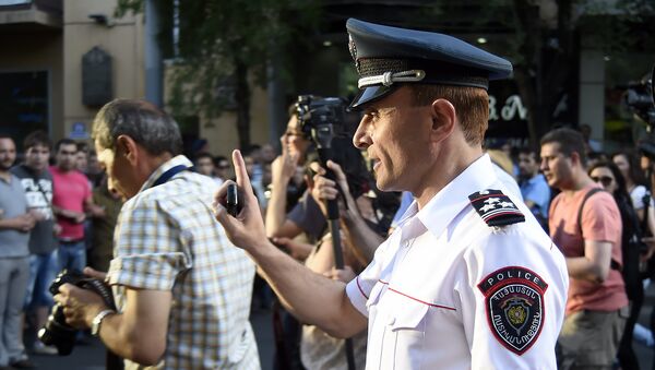 Валерий Осипян, замначальника Полиции Еревана - Sputnik Արմենիա
