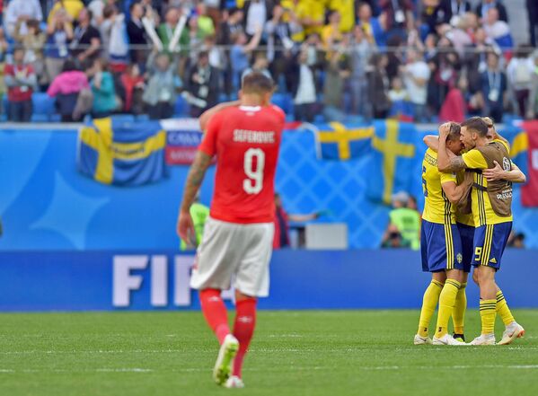 Футбольный матч между сборными Швеции и Швейцарии (3 июля 2018). Санкт-Петербург Футбольный матч между сборными Швеции и Швейцарии (3 июля 2018). Санкт-Петербург - Sputnik Армения