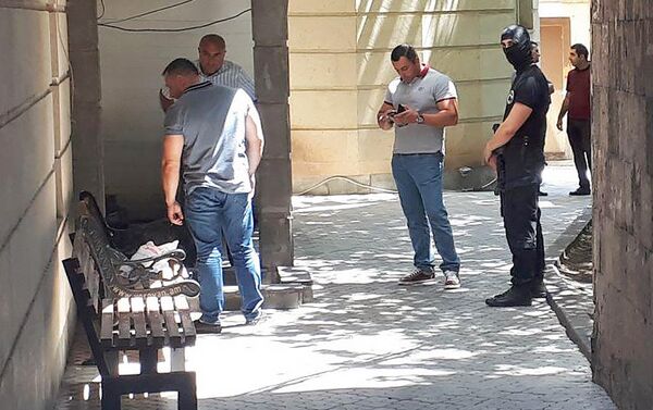 Сотрудники СНБ проводят обыск в доме Александра Саргсяна (4 июля 2018). Еревaн - Sputnik Армения