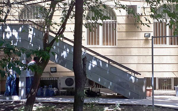 Сотрудники СНБ проводят обыск в доме Александра Саргсяна (4 июля 2018). Еревaн - Sputnik Армения