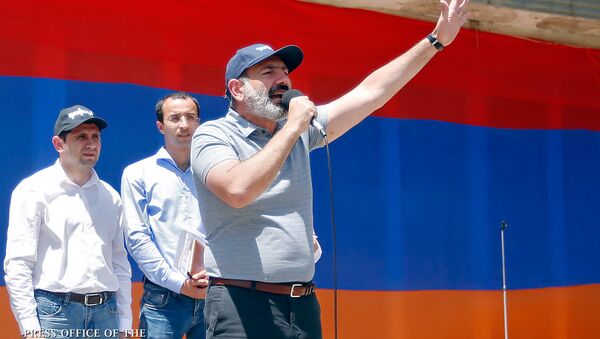Рабочий визит премьер-министра Никола Пашиняна в Вайоцдзорскую область (6 июля 2018). Ехегнадзор - Sputnik Армения