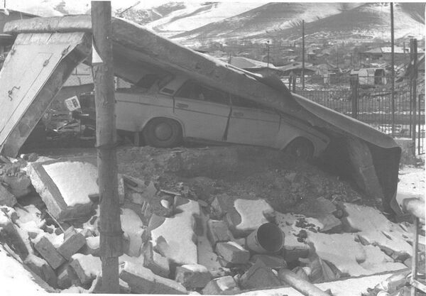Город Спитак после землетрясения в 1988 году Город Спитак после землетрясения в 1988 году - Sputnik Արմենիա