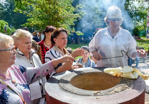 Московский многонациональный праздник АБРИКОС-2018 Московский многонациональный праздник АБРИКОС-2018 - Sputnik Армения