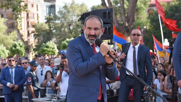 Նիկոլ Փաշինյանը` Արամ Մանուկյանի արձանի բացմանը - Sputnik Արմենիա