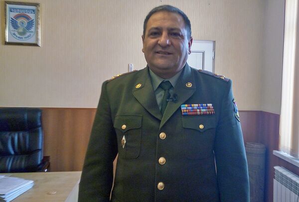 Военный комиссар Гагик Хачатрян. Зимний призыв в армию 2017, Гюмри Военный комиссар Гагик Хачатрян. Зимний призыв в армию 2017, Гюмри - Sputnik Армения