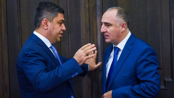 Перед заседанием правительства (19 июля 2018). Еревaн - Sputnik Армения
