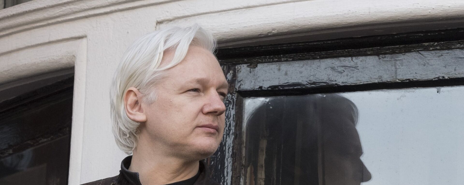 Сооснователь WikiLeaks Джулиан Ассанж на балконе здания посольства Эквадора в Лондоне (19 мая 2017). Великобритания - Sputnik Արմենիա, 1920, 12.12.2021