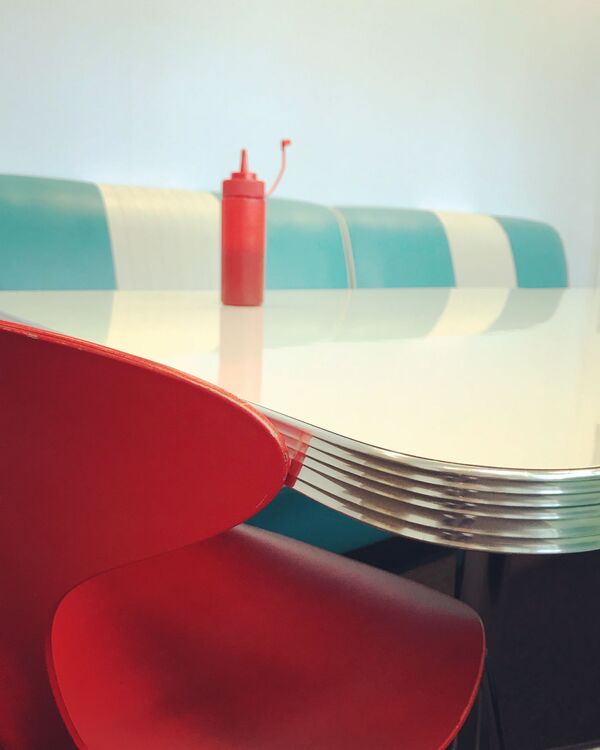 Работа фотографа Fiona Bailey Diner, занявшая первое место в номинации Натюрморт фотоконкурса 2018 iPhone Photography Awards Работа фотографа Fiona Bailey Diner, занявшая первое место в номинации Натюрморт фотоконкурса 2018 iPhone Photography Awards - Sputnik Армения