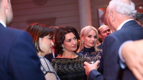 Супруга премьер-министра Армении Никола Пашиняна - Анна Акопян на премьере Гаяне в Большом театре - Sputnik Армения