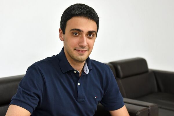 Կալա՞նք, թե՞ ազատություն. ի՞նչ սկզբունքով են կայացվում դատական աղմկահարույց որոշումները Կալա՞նք, թե՞ ազատություն. ի՞նչ սկզբունքով են կայացվում դատական աղմկահարույց որոշումները - Sputnik Արմենիա