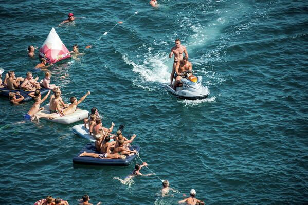 Freerate Cliff Diving World Cup քլիֆ դայվինգի մրցումներ Freerate Cliff Diving World Cup քլիֆ դայվինգի մրցումներ - Sputnik Արմենիա