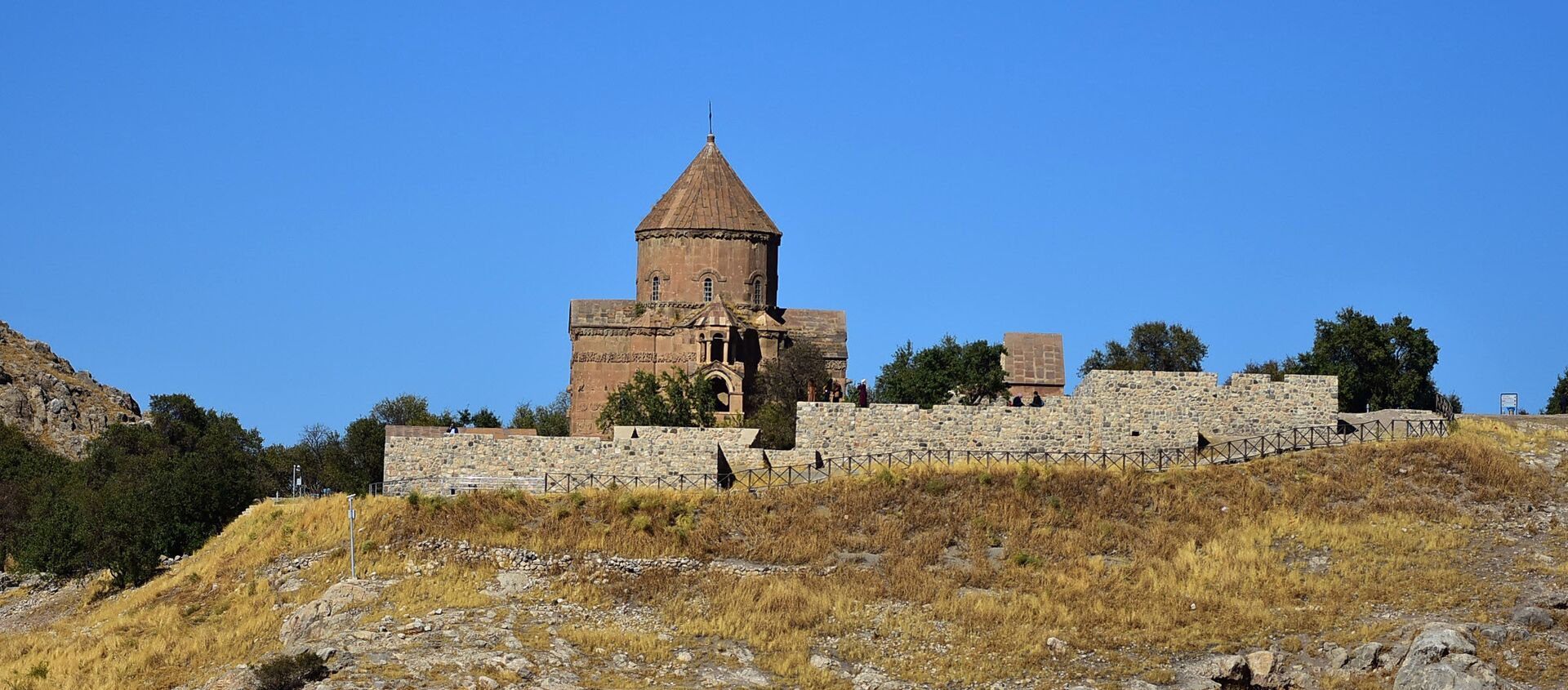 Церковь Святого Креста, остров Ахтамар, Турция - Sputnik Армения, 1920, 07.09.2021