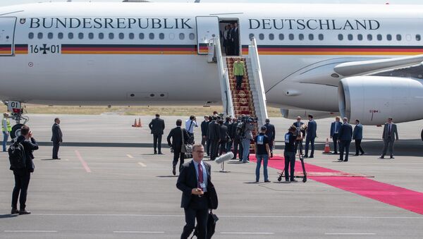 Канцлер Германии Ангела Меркель прибыла в Ереван (24 августа 2018). Аэропорт Звартноц - Sputnik Արմենիա