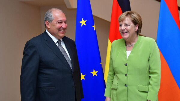 Встреча Президента Армении Армена Саркисяна и канцлера Германии Ангелы Меркель (24 августа 2018). Еревaн - Sputnik Արմենիա