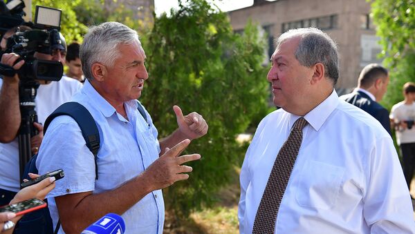 Президент Армении Армен Саркисян посетил образовательный комплекс Мхитар Себастаци (3 сентября 2018). Еревaн - Sputnik Армения