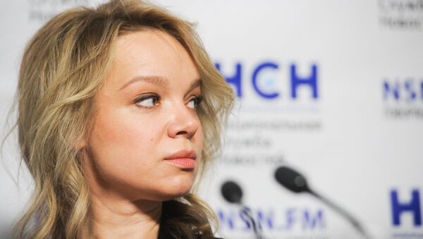 Пресс-конференция экс-супруги Армена Джигарханяна Виталины Цымбалюк-Романовской в информационном агентстве «Национальная служба новостей» (6 февраля 2018). Москвa - Sputnik Армения