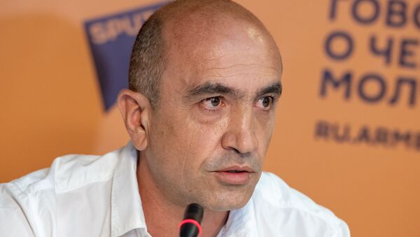 Гагик Симонян на пресс-конференции Скандал в армянском футболе, о котором боялись говорить больше двух лет - Sputnik Արմենիա