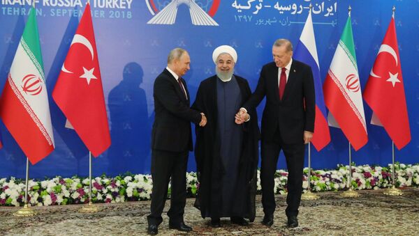 Президент РФ Владимир Путин, президент Ирана Хасан Рухани и президент Турции Реджеп Тайип Эрдоган - Sputnik Армения
