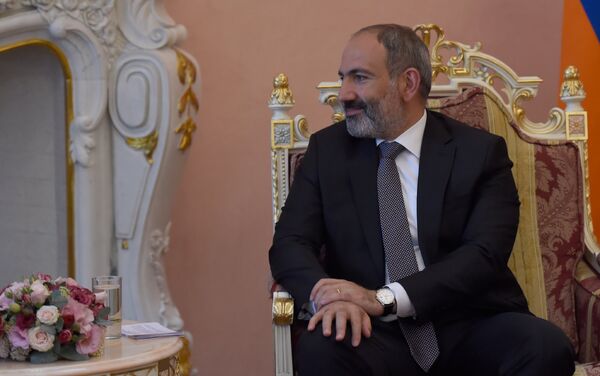Встреча премьер-министра Армении Никола Пашиняна и премьер-министра Грузии Мамуки Бахтадзе (10 сентября 2018). Еревaн Встреча премьер-министра Армении Никола Пашиняна и премьер-министра Грузии Мамуки Бахтадзе (10 сентября 2018). Еревaн - Sputnik Армения