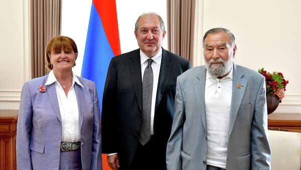 Президент Республики Армения Армен Саркисян принял делегацию из Великобритании и Северной Ирландии - Sputnik Արմենիա