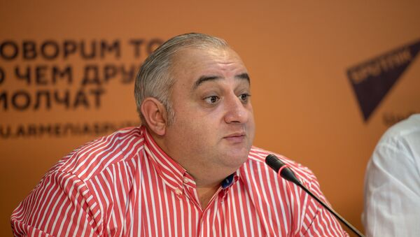 Петрос Казарян на пресс-конференции (15 сентября 2018). Еревaн - Sputnik Армения