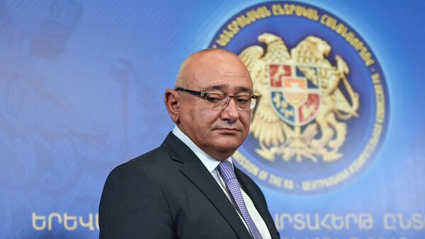 Председатель ЦИК Армении Тигран Мукучян в день выборов совета старейшин Еревана (23 сентября 2018). Еревaн - Sputnik Армения