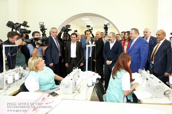 Премьер-министр Никол Пашинян принял участие в мероприятиях, посвященных 10-летию Возрождения Агарака Премьер-министр Никол Пашинян принял участие в мероприятиях, посвященных 10-летию Возрождения Агарака - Sputnik Армения