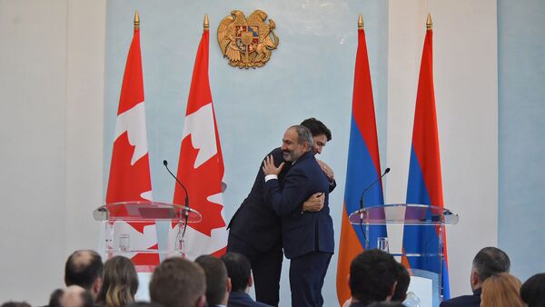 Брифинг премьер-министров Армении и Канады Никола Пашиняна и Джастина Трюдо (13 октября 2018). Еревaн - Sputnik Արմենիա