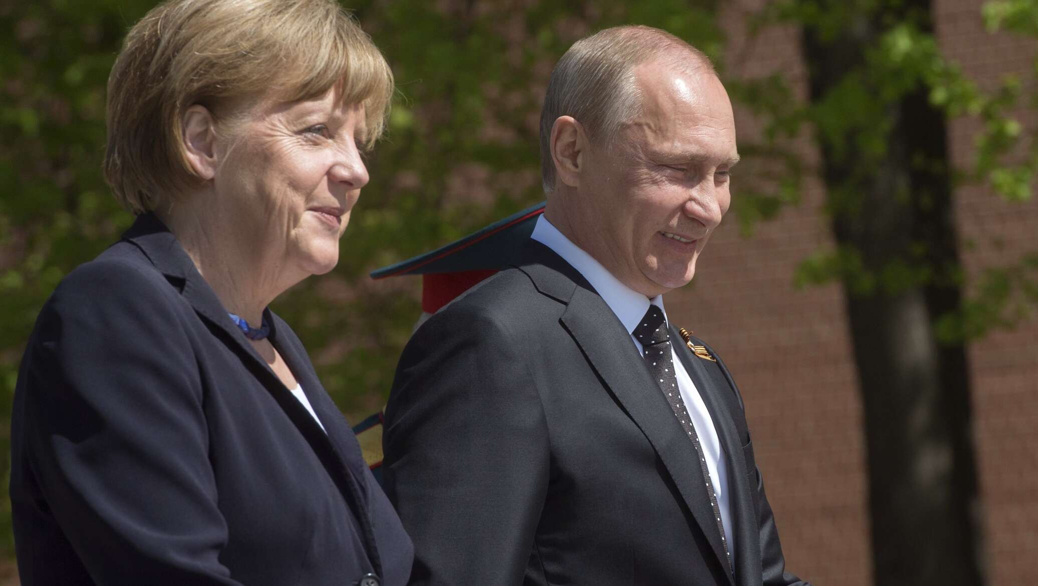 Путин И Меркель Милые Фото