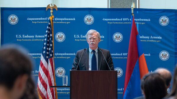 Пресс-конференция Джона Болтона в Посольстве США в Армении (25 октября 2018). Еревaн - Sputnik Արմենիա
