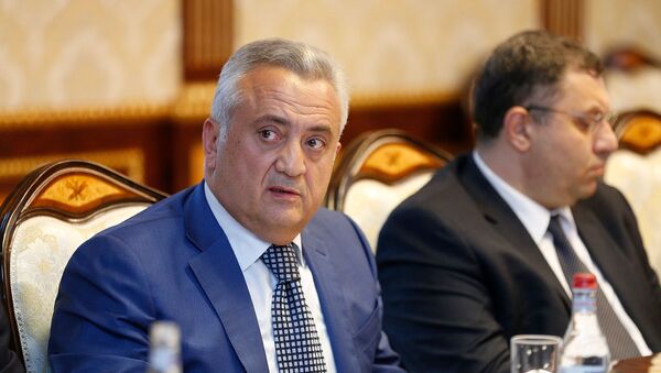 Председатель ЦБ Артур Джавадян на совещании у премьер-министра (25 октября 2018). Еревaн - Sputnik Армения