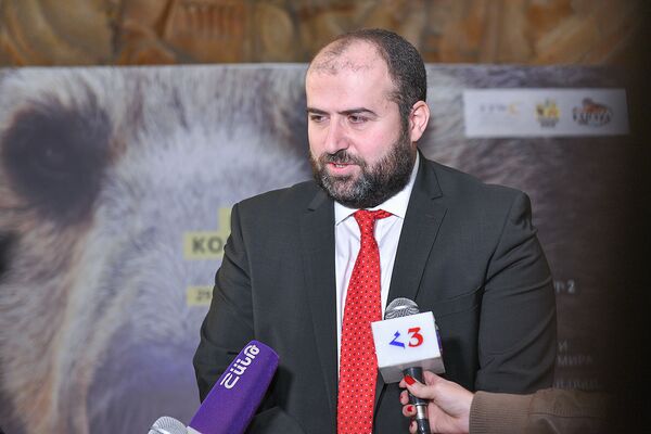 И.о. министра охраны природы Армении Эрик Григорян на международной конференции евразийских зоологических садов и аквариумов (29 октября 2018). Ереван И.о. министра охраны природы Армении Эрик Григорян на международной конференции евразийских зоологических садов и аквариумов (29 октября 2018). Ереван - Sputnik Արմենիա