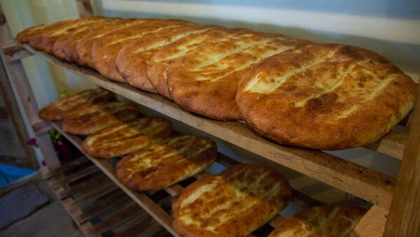 Хлеб в селе Дитаван Тавушской области - Sputnik Армения