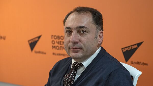 Атом Мхитарян - Sputnik Արմենիա