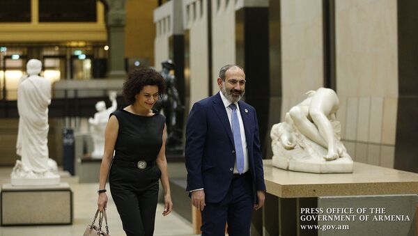 И.о. премьер-министра Армении Никол Пашинян с супругой Анной Акопян посетили с рабочим визитом Францию (10 ноября 2018). Париж - Sputnik Армения