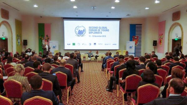 Представители МИА “Россия сегодня” на втором глобальном форуме молодых дипломатов (13 ноября 2018). Сочи - Sputnik Армения