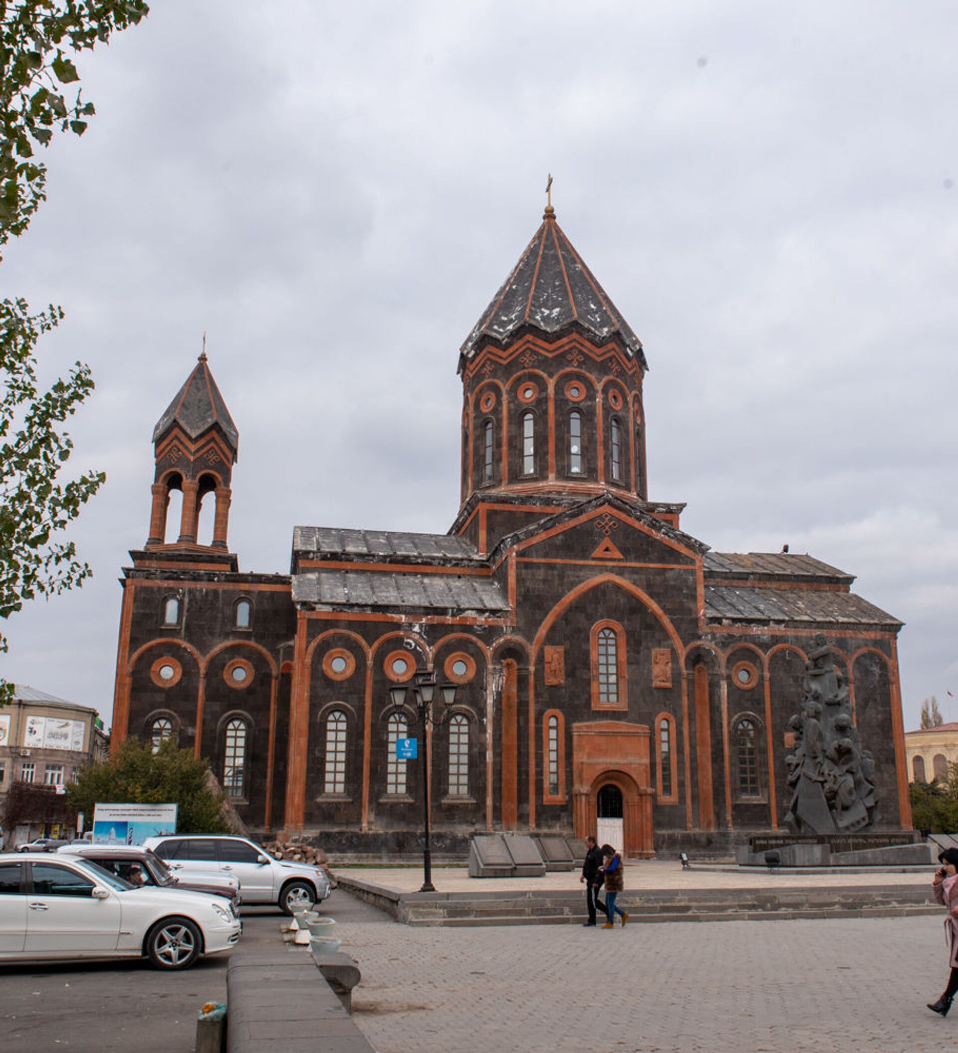 Гюмри фото. Церковь Сурб Аменапркич. Церковь Аменапркич в Гюмри. Церковь Сурб Аменапркич (Святого Спасителя) в Гюмри. Церковь Святого Всеспасителя (Сурб Аменапркич).